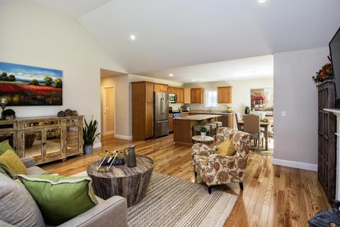 30 Cottage Ln, Mashpee, MA 02649 photo 4