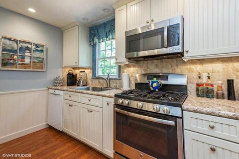 324 Bumps River Rd, Osterville, MA 02655 photo 3