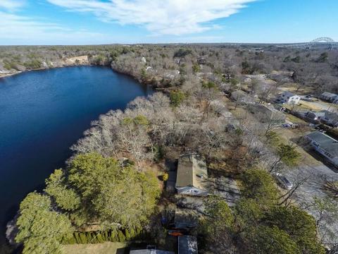 21 Maple St, Buzzards Bay, MA 02532 photo 2