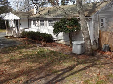 21 Maple St, Buzzards Bay, MA 02532 photo 6