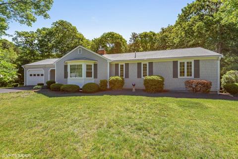 366 Nottingham Dr, Centerville, MA 02632 photo 1