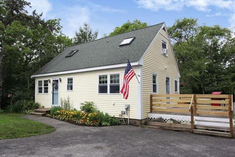 116 Content Ln, Cotuit, MA 02635 photo 2