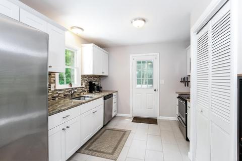 58 Chartwell Dr, Bourne, MA 02532 photo 3