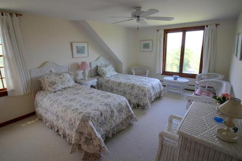 7 Peter Rd, Dennis, MA 02638 photo 17
