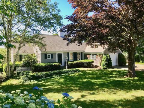 26 Champlain Rd, Orleans, MA 02653 photo 1