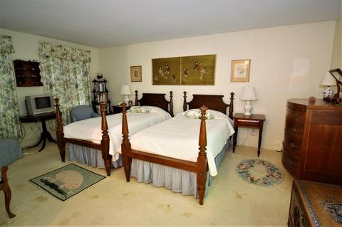 10 Cotuit Bay Dr, Cotuit, MA 02635 photo 13