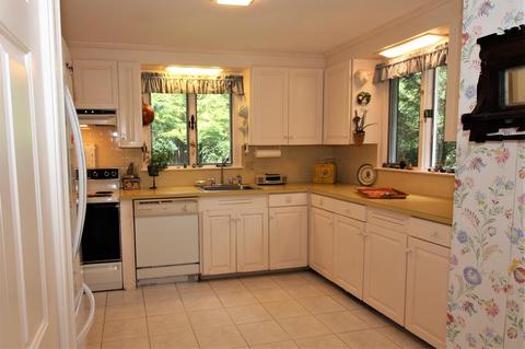 10 Cotuit Bay Dr, Cotuit, MA 02635 photo 7