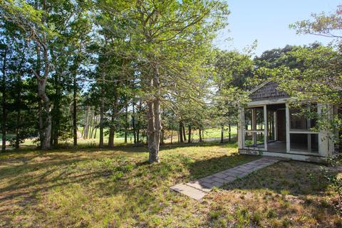 173 West St, Osterville, MA 02655 photo 1