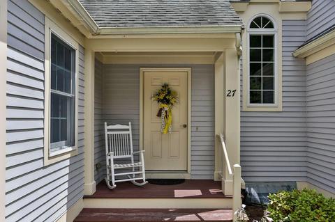 27 Gold Leaf Ln, Mashpee, MA 02649 photo 1