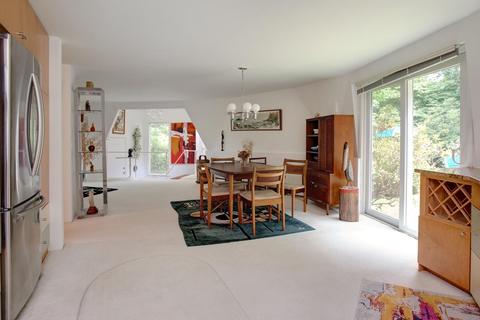 167 Ralyn Rd, Cotuit, MA 02635 photo 8