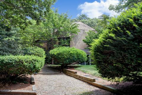 167 Ralyn Rd, Cotuit, MA 02635 photo 3