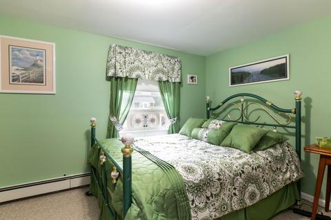 211 Arrowhead Dr, Hyannis, MA 02601 photo 9