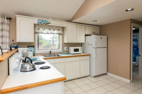 211 Arrowhead Dr, Hyannis, MA 02601 photo 6