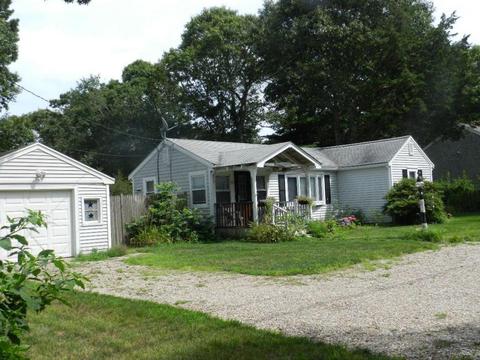 48 Seabury Ln, Centerville, MA 02632 photo 2
