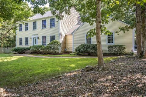 551 Cedar St, West Barnstable, MA 02668 photo 2