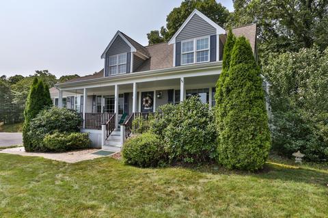 32 James Cir, Mashpee, MA 02649 photo 2