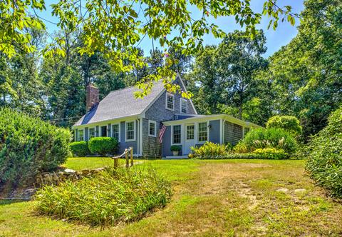 111 Cedar St, West Barnstable, MA 02668 photo 2