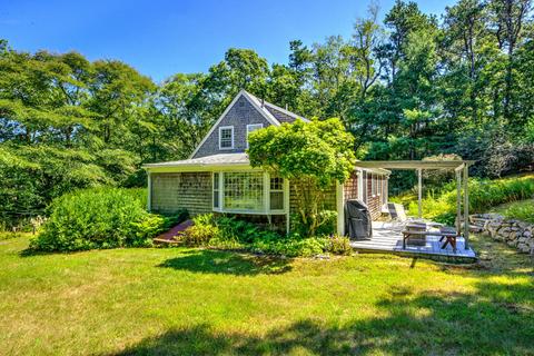 111 Cedar St, West Barnstable, MA 02668 photo 3
