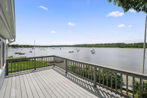 9 Adams St, Wareham, MA 02571 photo 1