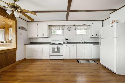 9 Adams St, Wareham, MA 02571 photo 8