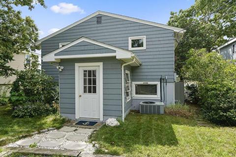9 Adams St, Wareham, MA 02571 photo 4