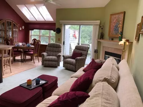 28 Harbor Hill Dr, Bourne, MA 02532 photo 5