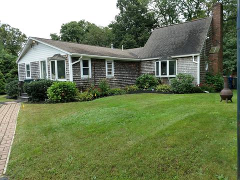 28 Wareham Lake Shore Dr, Wareham, MA 02571 photo 1