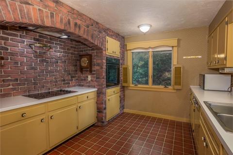 1301 Old Post Rd, Marstons Mills, MA 02648 photo 4