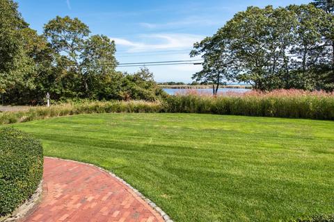 1665 Main St, Cotuit, MA 02635 photo 5