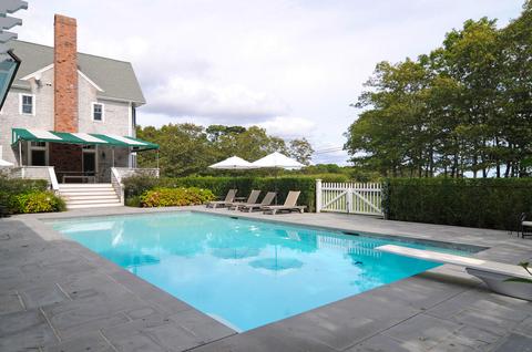 1665 Main St, Cotuit, MA 02635 photo 4