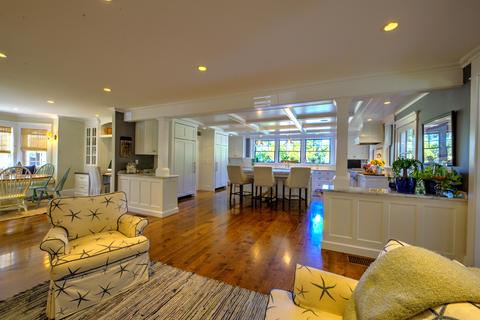 360 Main St, Osterville, MA 02655 photo 4