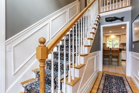 8 Fellowship Cir, West Wareham, MA 02576 photo 3