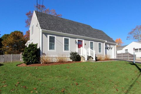 33 Bluff Ave, Mashpee, MA 02649 photo 1