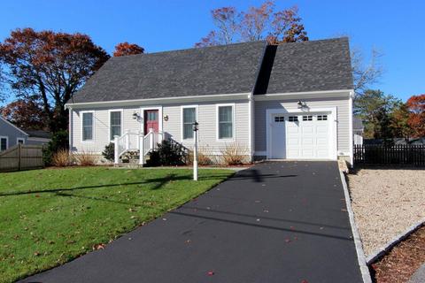 33 Bluff Ave, Mashpee, MA 02649 photo 2