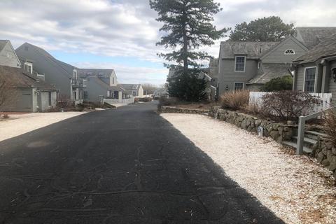 22 Hyannis Point Rd, Mashpee, MA 02649 photo 4