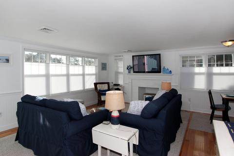 17 Bearse Rd, Mashpee, MA 02649 photo 9