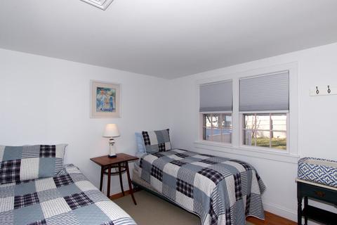 17 Bearse Rd, Mashpee, MA 02649 photo 13