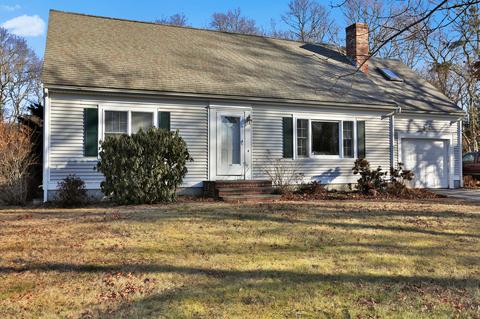 188 Camelback Rd, Marstons Mills, MA 02648 photo 1
