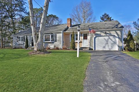 202 Rolling Hitch Rd, Centerville, MA 02632 photo 1
