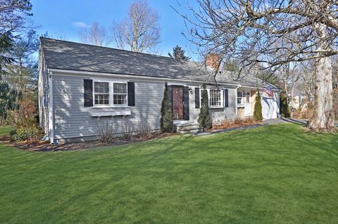 202 Rolling Hitch Rd, Centerville, MA 02632 photo 3