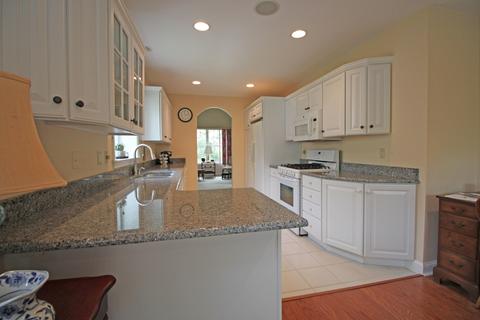 17 Windsor Pt, Mashpee, MA 02649 photo 3