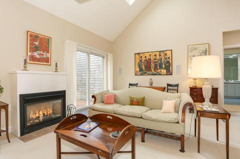 17 Windsor Pt, Mashpee, MA 02649 photo 2