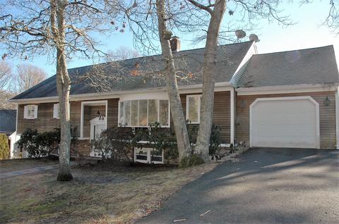 35 Carla Rd, Hyannis, MA 02601 photo 1