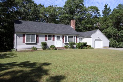 90 Camelback Rd, Marstons Mills, MA 02648 photo 1