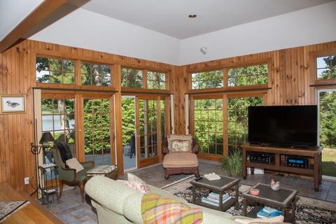 22 Bay Rd, Cotuit, MA 02635 photo 14
