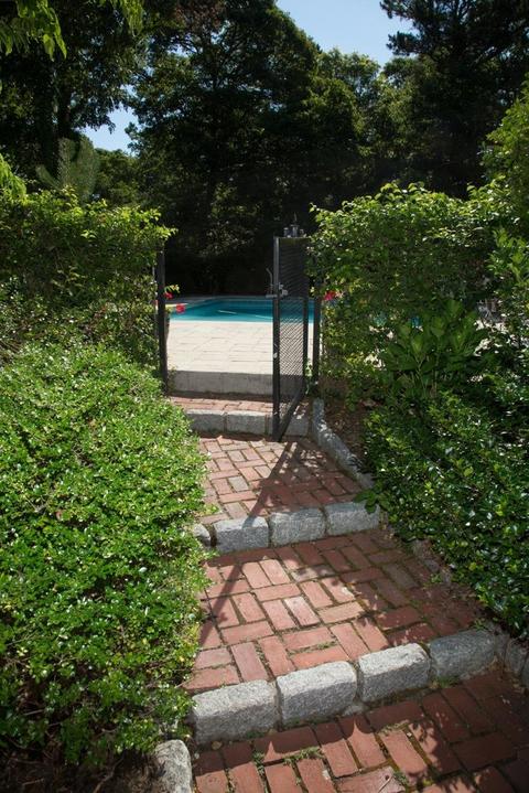 22 Bay Rd, Cotuit, MA 02635 photo 8