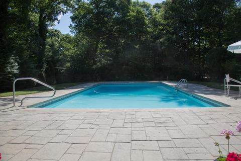 22 Bay Rd, Cotuit, MA 02635 photo 9