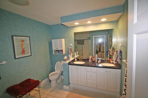 5 Windsor Pt, Mashpee, MA 02649 photo 17