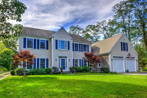 135 Cedar St, West Barnstable, MA 02668 photo 1