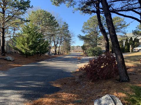 137 Whippoorwill Cir, Mashpee, MA 02649 photo 28